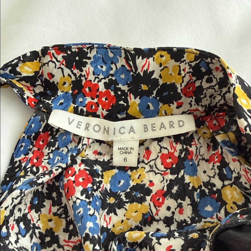 Veronica Beard women’s Black and Floral Blouse Sz 6 - Picture 3 of 8